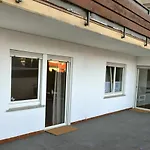Daire Zur Angenehmen Gegend